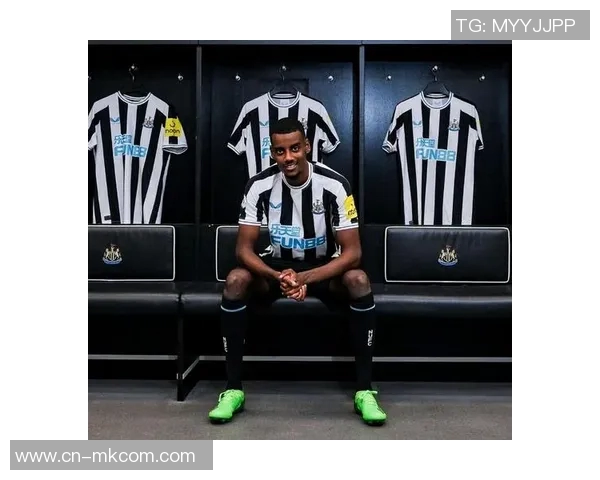 利物浦欲引进意甲金靴球员进行二换一交易洽谈已展开