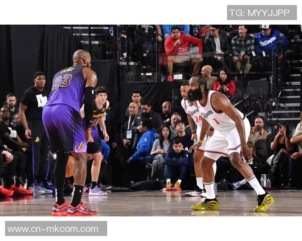 2007年湖人队与快船队激战回顾：一场洛杉矶德比的篮球盛宴